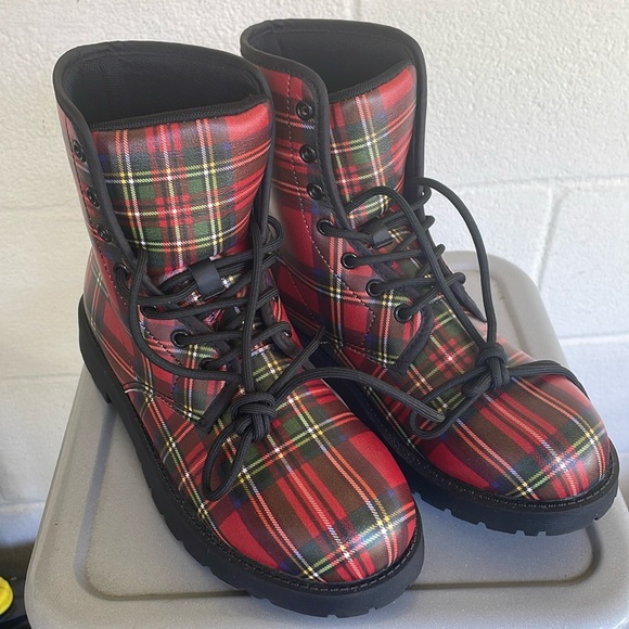 Plaid Boots Women's Men's Rain Boots Vegan Leather Lace-Up Boots, New - Picture 3 of 7